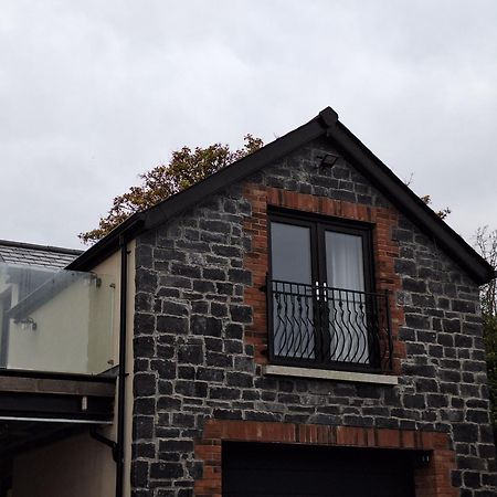 The Hay Loft Hotel Hillsborough Bagian luar foto